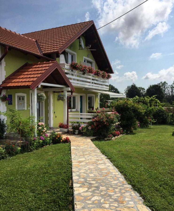 House Antonia Hotel Grabovac  Bagian luar foto